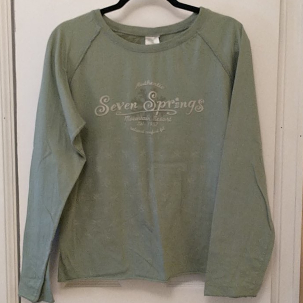 Long sleeve tee